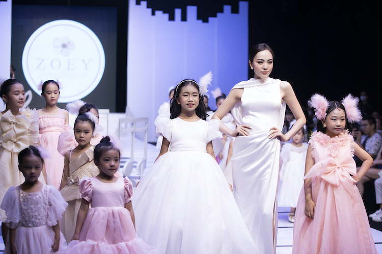 Gần 150 mẫu thiết kế được trình diễn tại Đêm hội mẫu nhí 2022 – Fashion Melody Dem-hoi-mau-nhi-2022-NTK-My-Le
