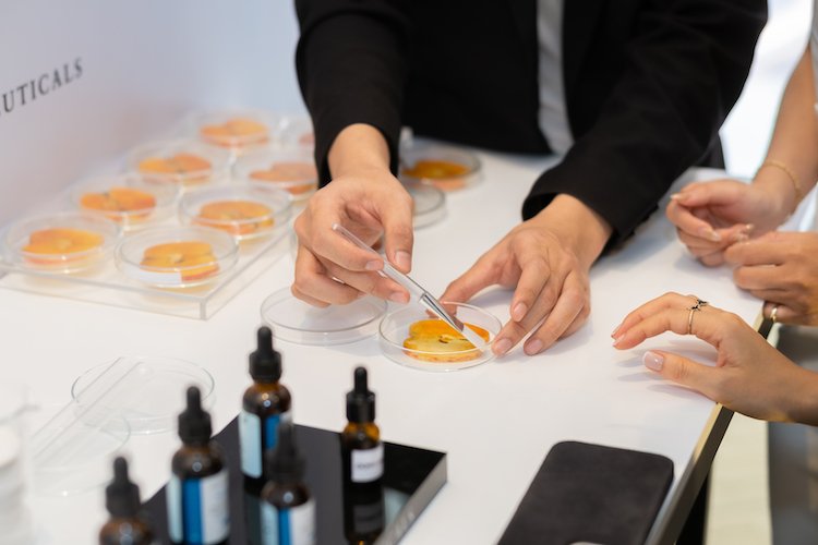 SkinCeuticals 04