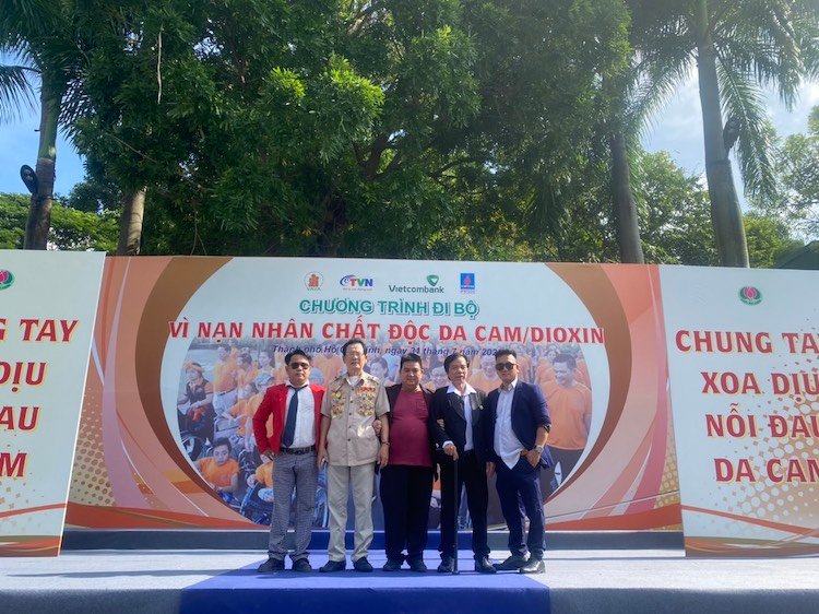 dai gia tu thien Viet Nguyen 07