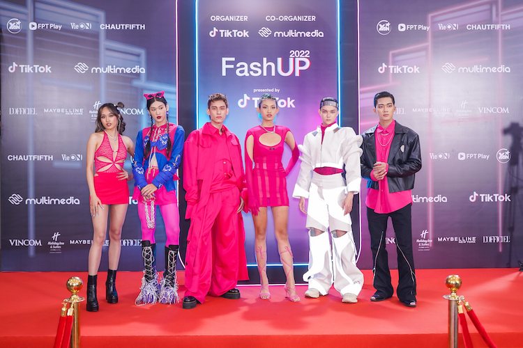 FashUP-2022-by-TikTok06