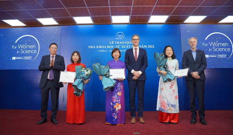 Giải thưởng L’oréal – Unesco vinh danh Nhà Khoa Học Nữ xuất sắc 2022 nha khoa hoc nu xuat sac 2022 04