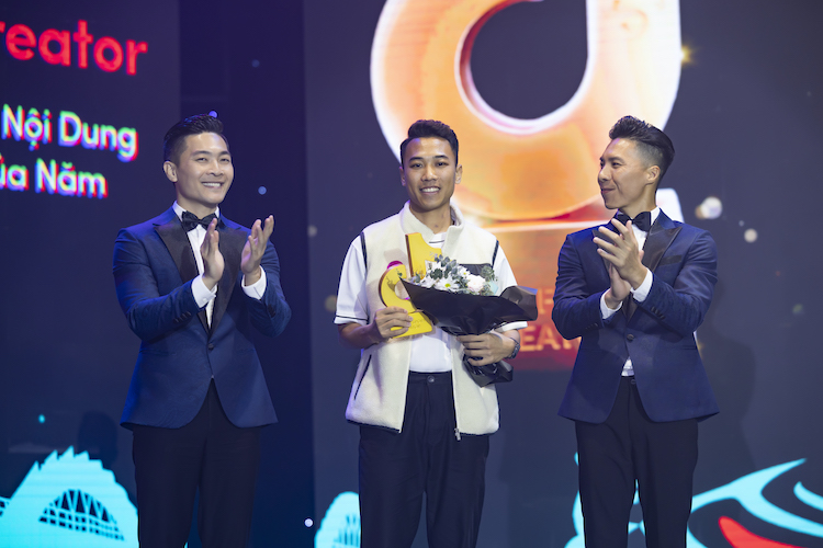 Dem-vinh-danh-tiktok-awards-2022-10