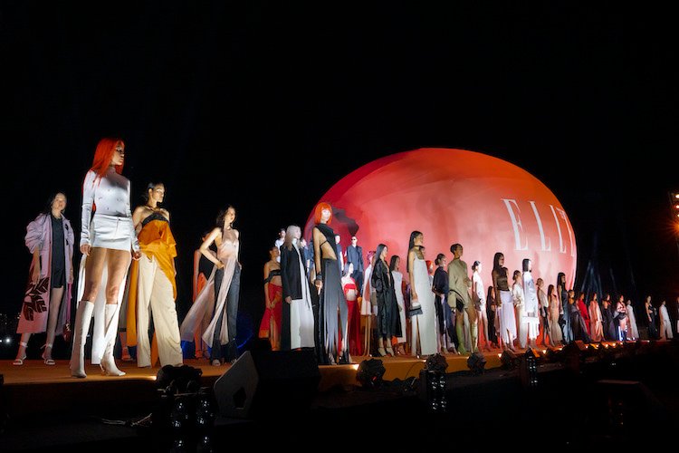 Hơn 100 bộ trang phục trình diễn đêm ELLE FASHION SHOW 2022 ELLE FASHION SHOW 2022