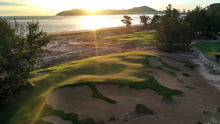 Faldo-Series-01