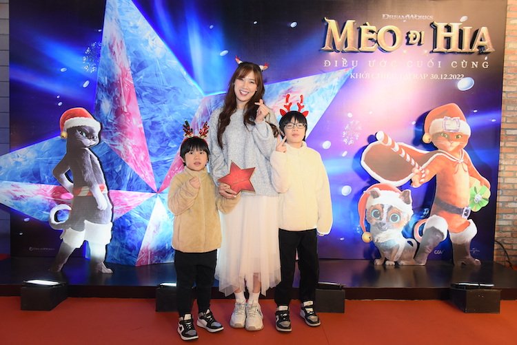 Gia đình sao Việt háo hức đón giáng sinh cùng Mèo Đi Hia meo di hia 03