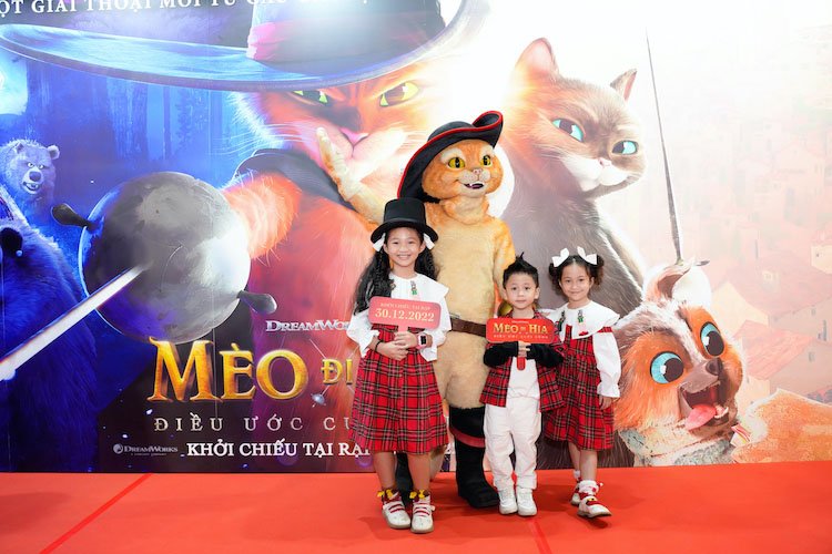 Gia đình sao Việt háo hức đón giáng sinh cùng Mèo Đi Hia meo di hia 08