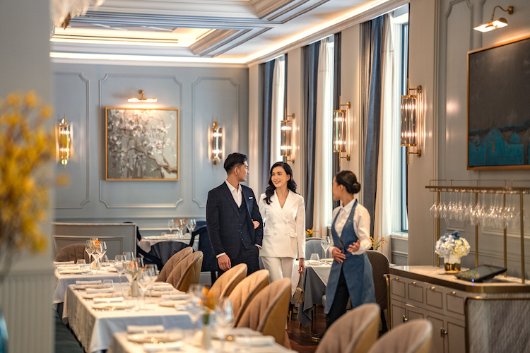 diem-den-lang-man-Valentine-Melia-Metropole-ha-noi2
