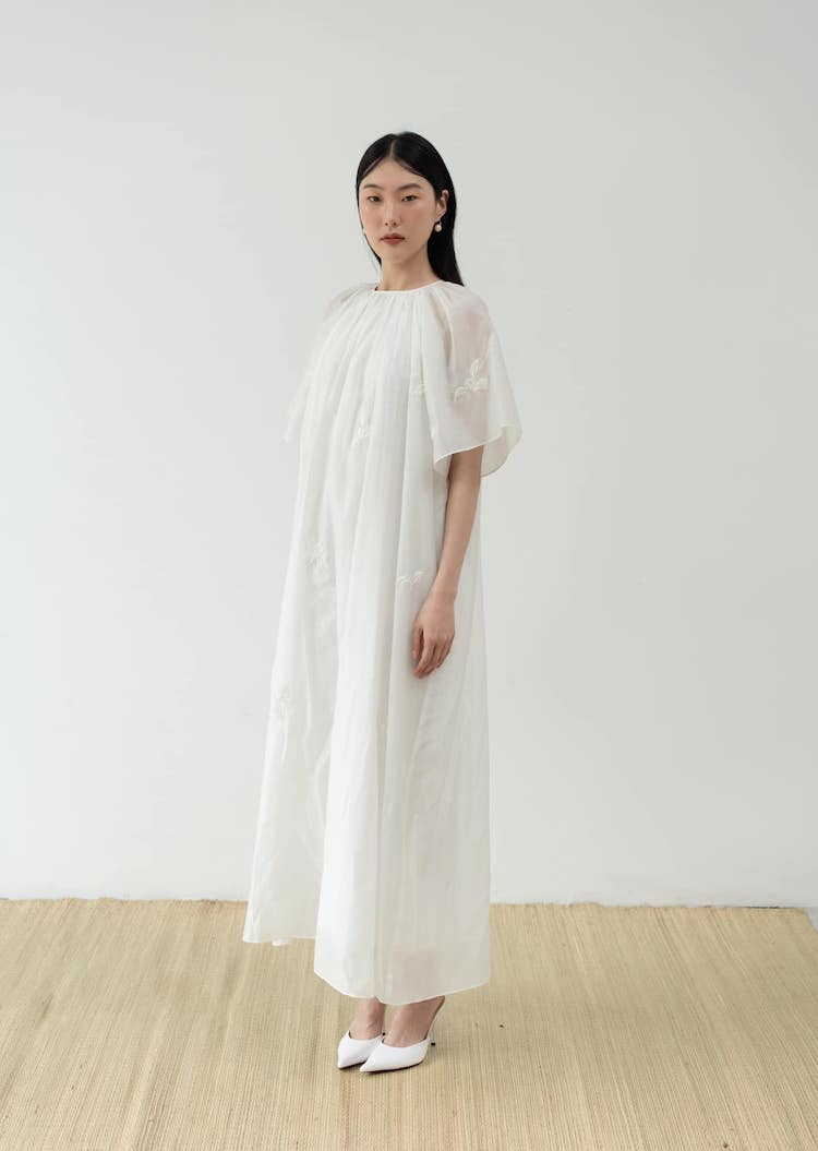 Đón hè trong veo cùng BST Pureté của Maison Long BST Purete 15