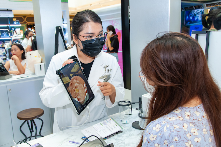 Kiehl’s New York City Subway – Chuyến tàu điện ngầm New York đến TP. Hồ Chí Minh tháng 5 này chuyen tau dien ngam 02
