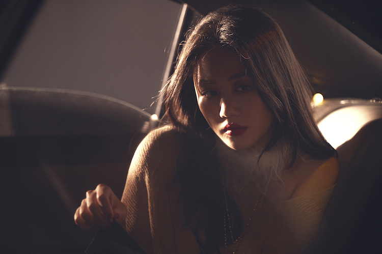 Văn Mai Hương ra mắt music video Mưa tháng sáu mua-thang-sau-06