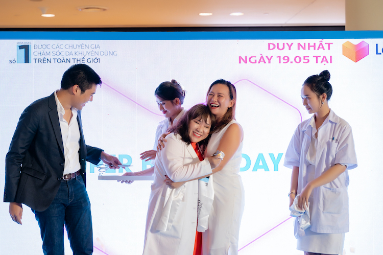 mô hình phòng lab khổng lồ