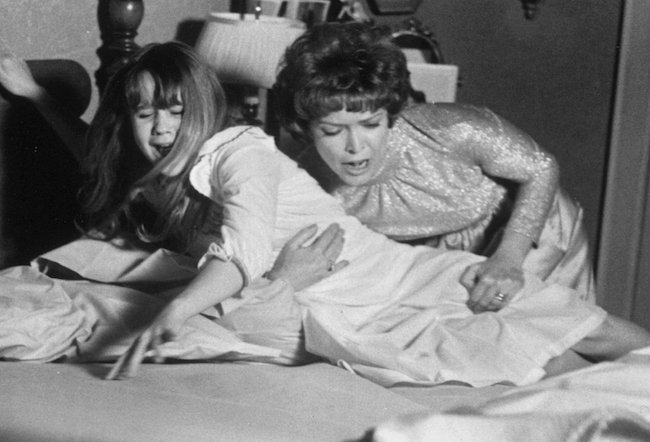 Ellen Burstyn vẫn gây “ám ảnh” ở tuổi 90 Ellen Burstyn