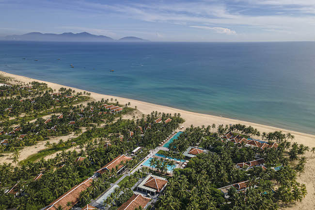 giai-thuong-Four-Seasons-The-Nam-Hai-01