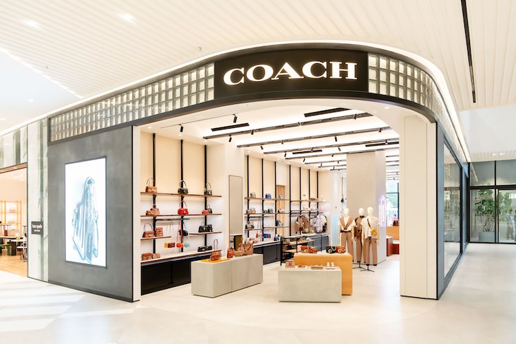 Coach khai trương cửa hàng đầu tiên tại Hà Nội Coach-ha-noi-02