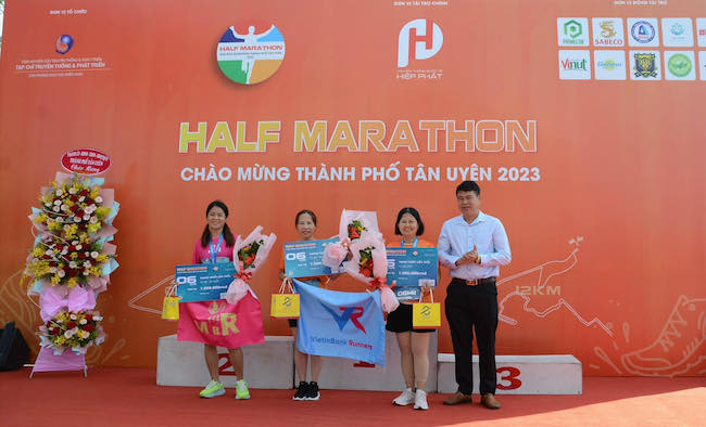 giai marathon chao mung thanh pho tan uyen 2023 01