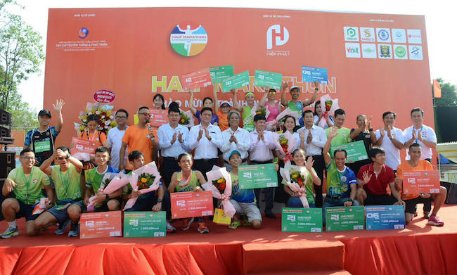 giai-marathon-chao-mung-thanh-pho-tan-uyen-2023-06