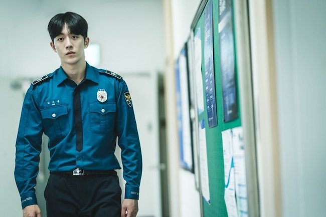 Người cảnh giác (Vigilante) phim mới hấp dẫn trên Disney+ nguoi-canh-giac-Vigilante-08