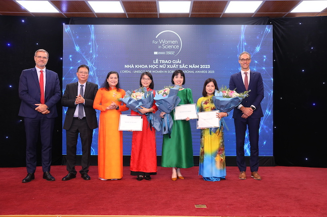 L’Oréal – UNESCO công bố 3 nhà khoa học nữ xuất sắc năm 2023 Nhà Khoa học nữ xuất sắc năm 2023