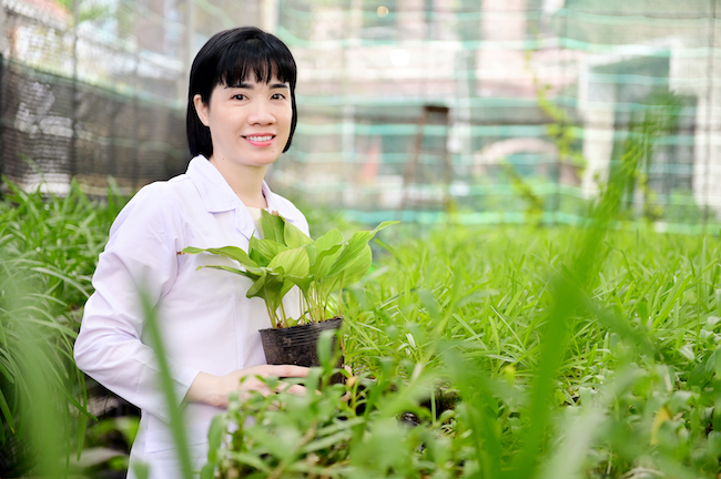 L’Oréal – UNESCO công bố 3 nhà khoa học nữ xuất sắc năm 2023 nha-khoa-hoc-nu-xuat-sac-2023-PGSTS-Nguyen-th-ai-nhung1