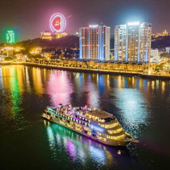 don-mua-le-hoi-tren-vinh-ha-long-05
