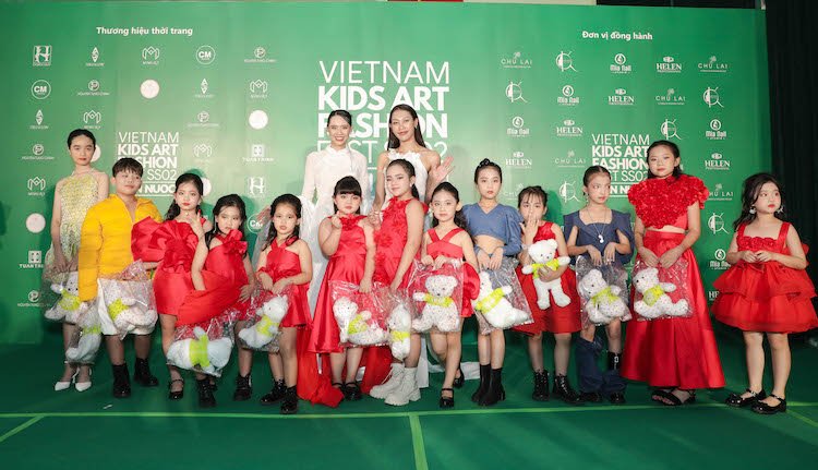 Mẫu nhí Model Kid Bình Dương tự tin sải bước tại Vietnam Kids Art Fashion Fest 2 Vietnam Kids Art Fashion Fest SS2 02