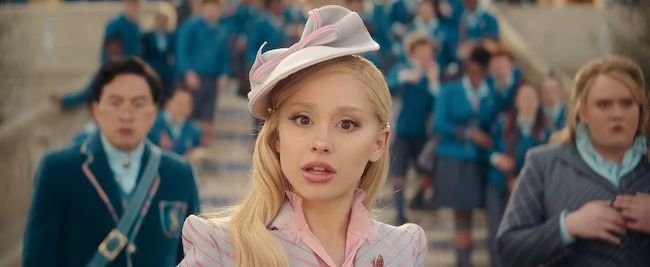 Dương Tử Quỳnh xuất hiện trong trailer của Wicked Wicked-2