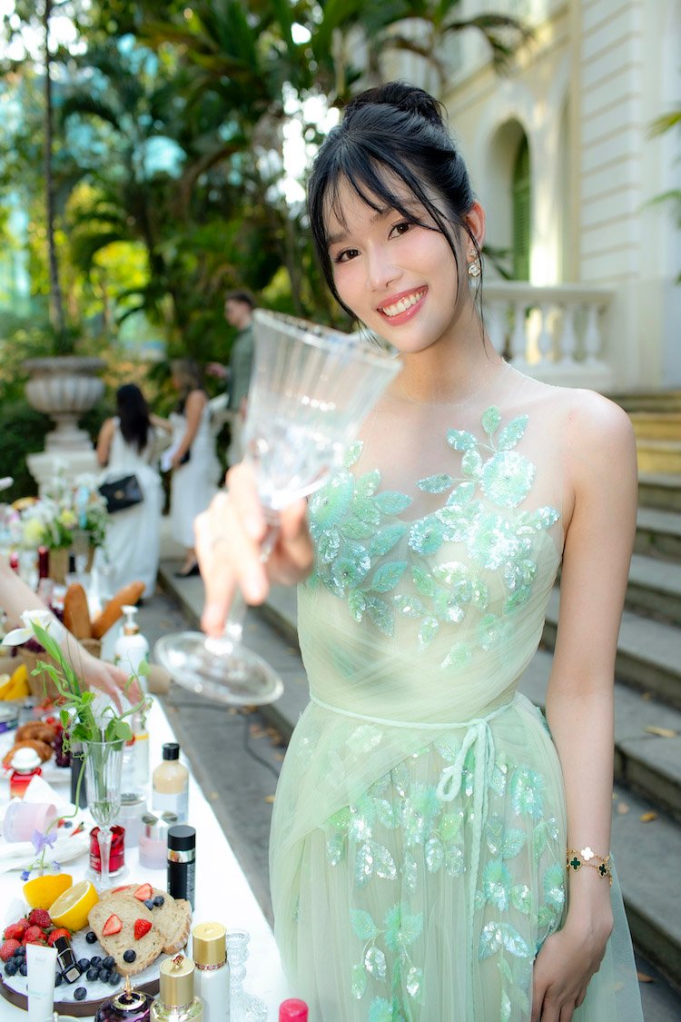 Dàn người đẹp tỏa sáng thảm đỏ ELLE BEAUTY AWARDS 2024 ELLE-BEAUTY-AWARDS-2024-A-hau-Phuong-Anh