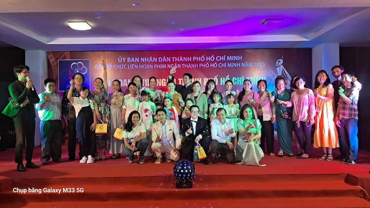 Ca sĩ Lâm Thái Tuấn luôn hết lòng với các chương trình thiện nguyện ca-si-lam-thai-tuan-02