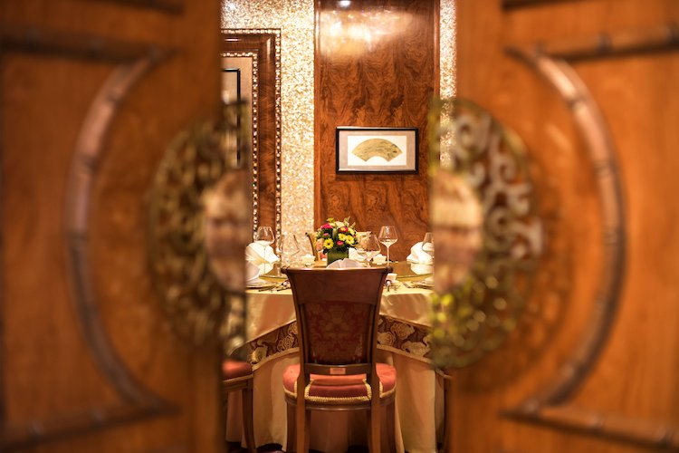 Long-Triều-The-Royal-Pavilion-VIP