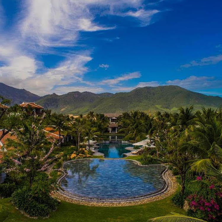 top 10 khu nghi duong bien hang dau viet nam 01