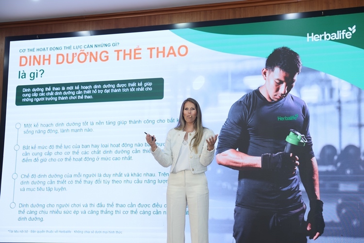 Herbalife Việt Nam đào tạo về dinh dưỡng khoa học trong thể thao cho các CLB bóng đá Việt Nam Herbalife04