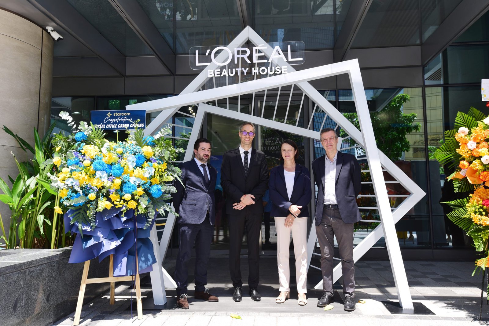 L’Oréal Việt Nam khai trương văn phòng mới đánh dấu 15 năm hoạt động tại Việt Nam LOreal-khai-truong-van-phong-moi-04