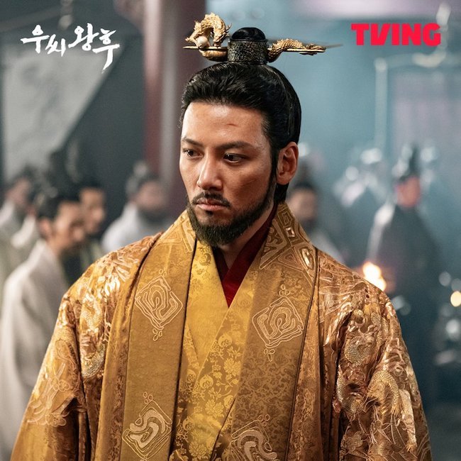 Nữ hoàng Woo (Queen Woo) gây sốt bởi dàn sao đình đám nu-hoang-woo-Queen-Woo-01