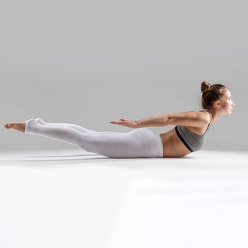 yoga-giup-canh-tay-thon-gon-07-1
