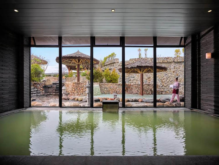 Kobi-Onsen-Resort-Hue-02