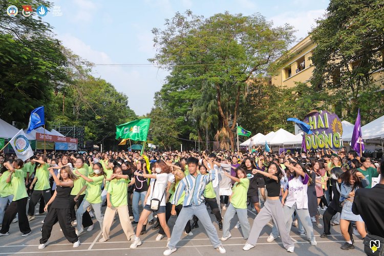 NEU Concert 2024: Bữa tiệc âm nhạc hoành tráng chào đón Tân sinh viên của Trường Đại học Kinh tế Quốc Dân NEU-Concert-2024-05