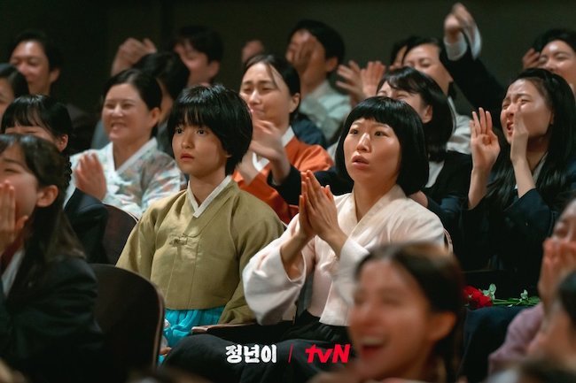 Jeongnyeon: Ngôi sao vụt sáng được yêu thích khi lên sóng Jeongnyeon-ngoi-sao-vut-sang-Jeongnyeon-The-star-is-born-01