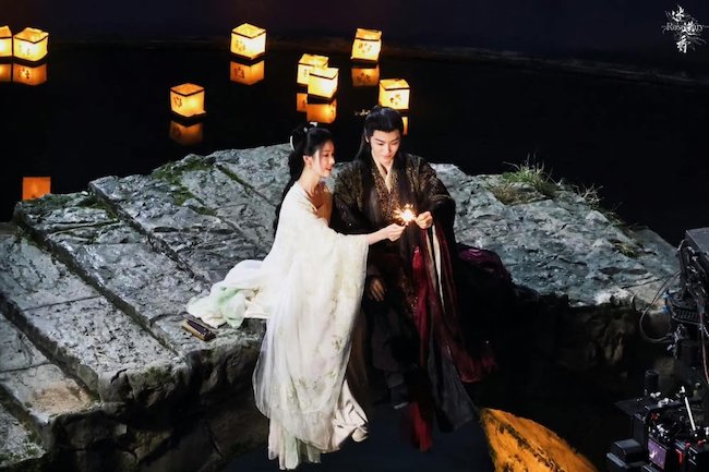 Đại mộng quy ly (Fangs of fortune) lập thành tích tốt khi lên sóng dai-mong-quy-ly-Fangs-of-Fortune-6