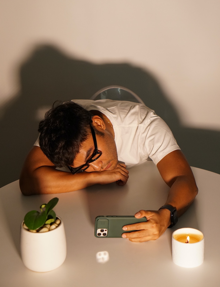 Dustin Phúc Nguyễn và dự án chữa lành đầy tâm huyết: Bật Nến Podcast Bat-nen-Podcast-Dustin-phuc-nguyen-03