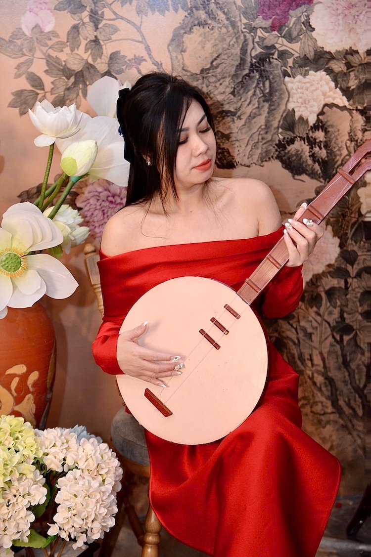 Đẹp và tự tin, mẹ đơn thân Thúy Nguyễn khẳng định phong cách riêng thuy-nguyen-03