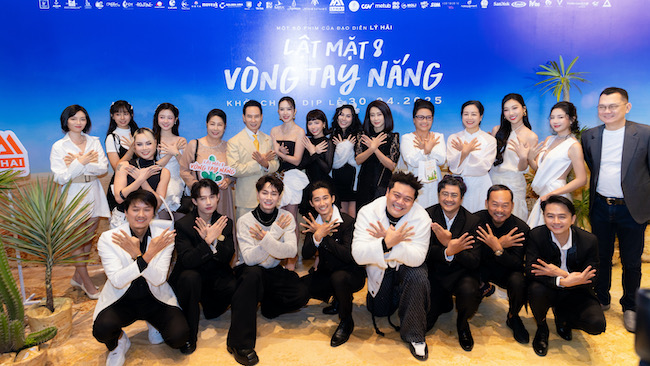 lat-mat-8-vong-tay-nang-01