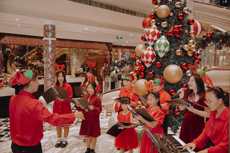 The Reverie Saigon khởi động mùa lễ hội với Lễ thắp sáng cây thông Noel le-thap-sang-cay-thong-noel-02