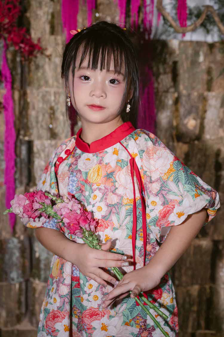 9-mau-nhi-an-nhien