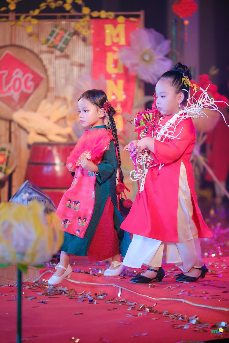 model-kid-binh-duong-chao-xuan-2025-1