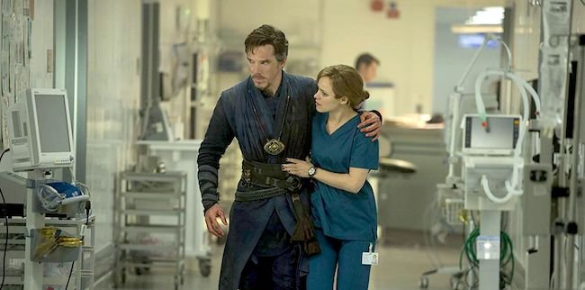 Điểm danh 5 chuyện tình vượt thời gian ấn tượng trên màn ảnh 3.chuyen-tinh-vuot-thoi-gian-doctor-strange