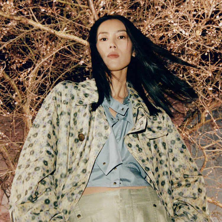 Burberry: Biểu tượng Anh Quốc trong diện mạo mới với BST Xuân Hè 2025 Burberry bst xuan he 2025 17