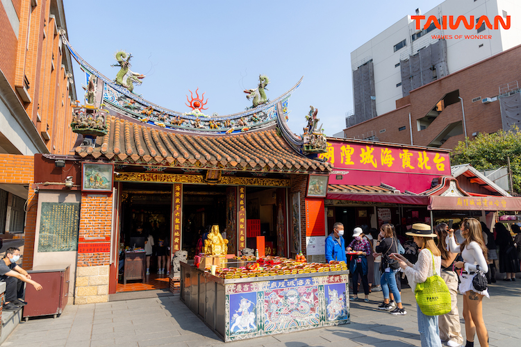 Dai-loan-cau-duyen-001