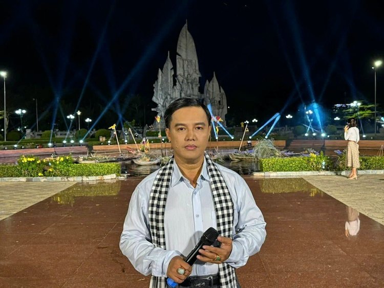 Thạc sĩ – Đạo diễn Huỳnh Thanh Nguyên trình làng album sáng tác âm nhạc Đất Thương dat-thuong-01