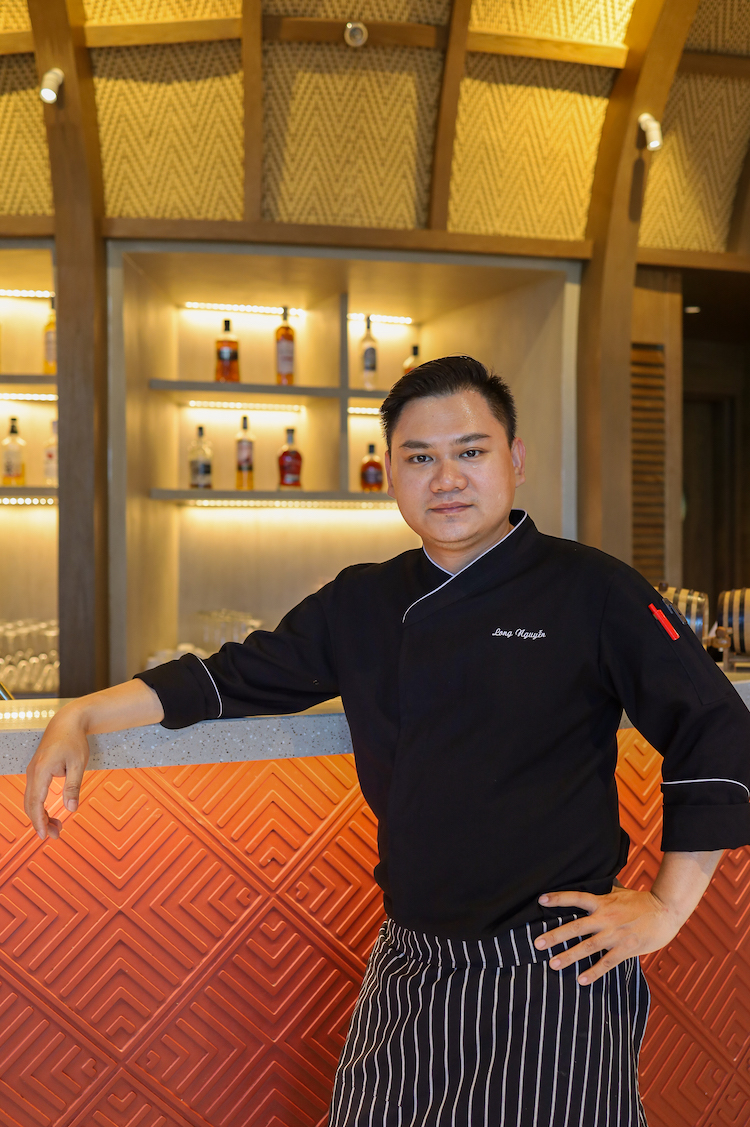 Nguyễn Huỳnh Thành Long – Hành trình chạm đến danh hiệu Siêu Đầu Bếp Tài Hoa bep-truong-nguyen-huynh-thanh-long-002