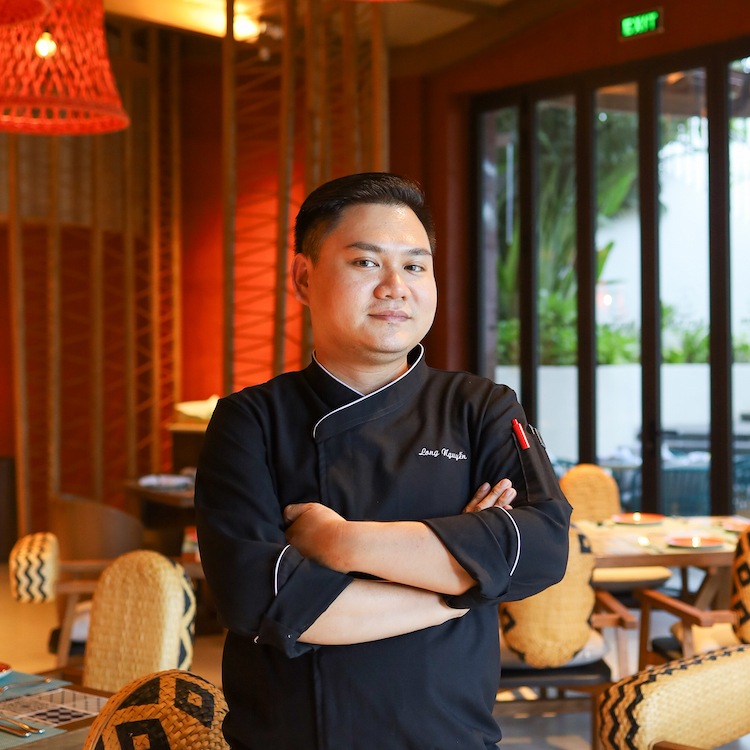 Nguyễn Huỳnh Thành Long – Hành trình chạm đến danh hiệu Siêu Đầu Bếp Tài Hoa bep-truong-nguyen-huynh-thanh-long-008
